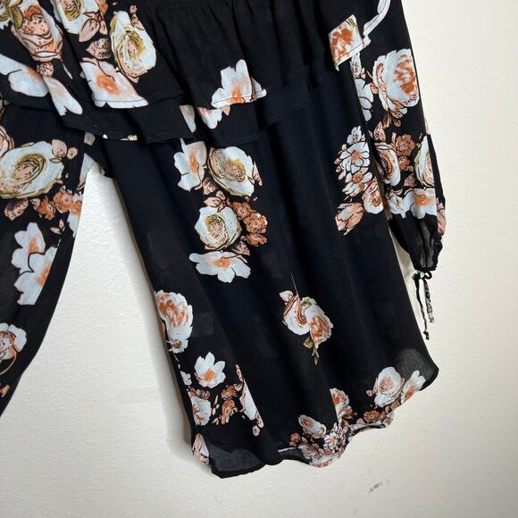 Jella C Black Floral Blouse Medium - Picture 6 of 9